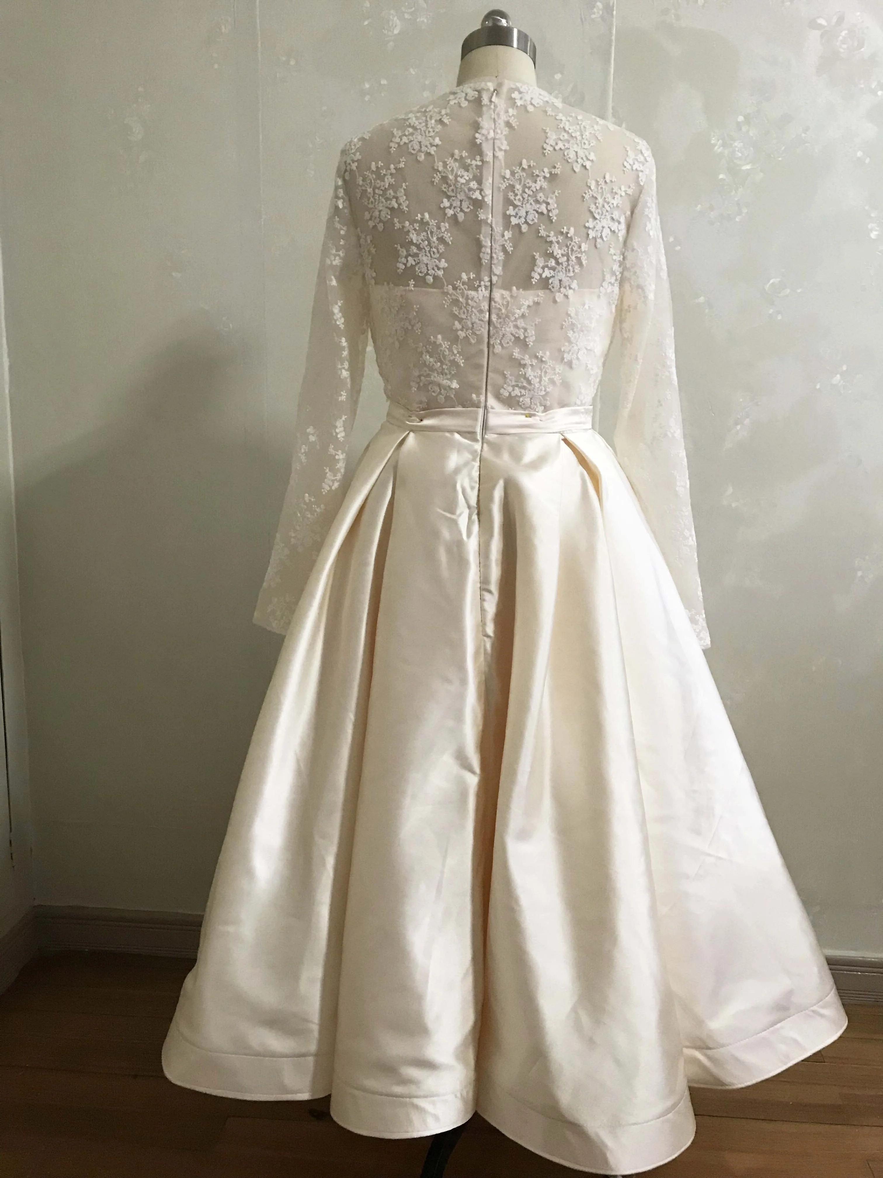 YSF простой дизайн кружевные платья до колена с о вырезом и длинным рукавом