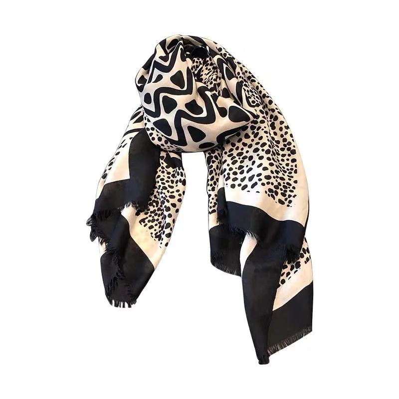 

Fashion Casual Leopard Scarf Women's Winter Korean Style Versatile Foreign Air Cotton Hemp Handle Long Tassel Warm Neck