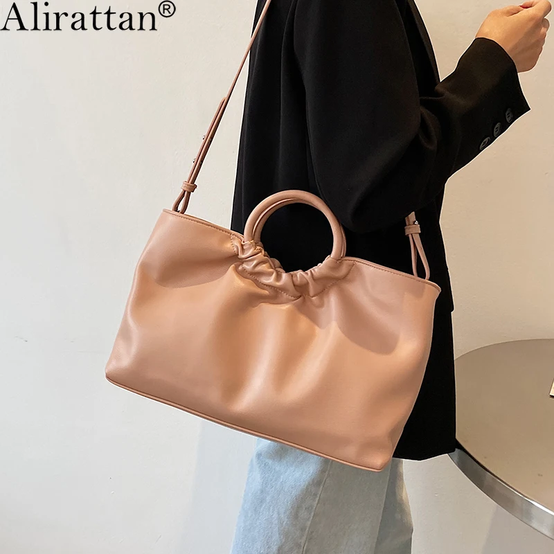 

Alirattan New PU Leather Shoulder Bag For Women 2021 Designer Female Crossbody Bag Fashion Large Capacity Shoulder Messenger Bag