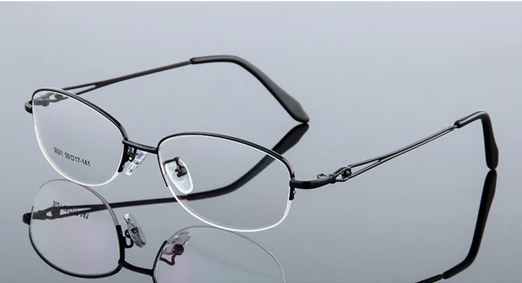 Women Optical Titanium Alloy Eyeglasses Frame for Men Eyewear Flexible Temples Legs IP Electroplating Alloy Spectacles - Цвет оправы: Black