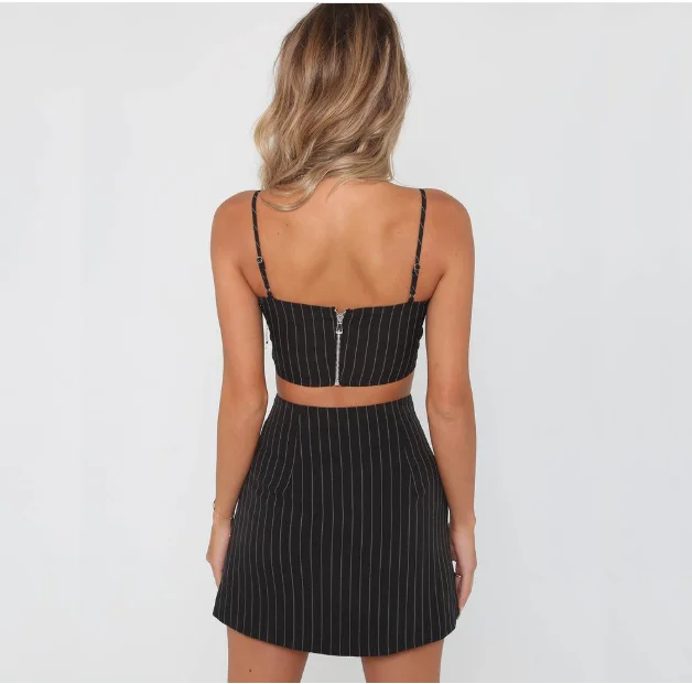 2022 summer New Women Skirts Fashion Black and white striped slim sexy front zip skirt Ladies High Waist Casual Mini Skirt S-XL