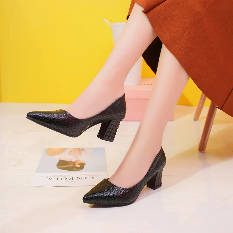 Новая модная Свадебная женская обувь из искусственной кожи 2020 удобная