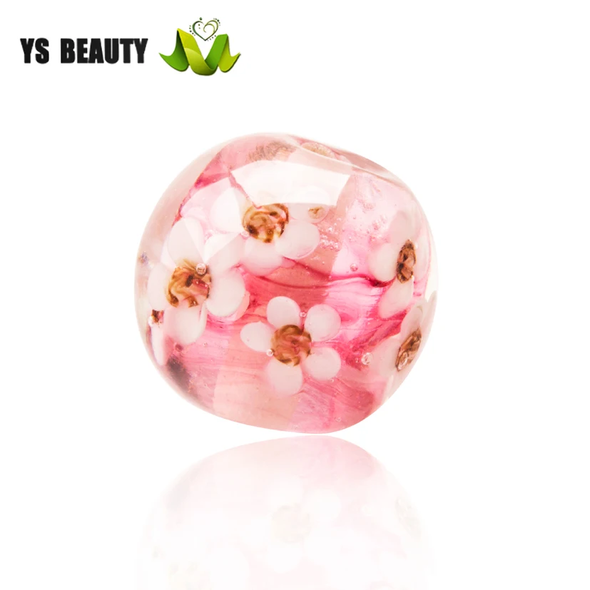 Маленькие бусины-вишенки браслет из бисера ручной работы украшения для дома