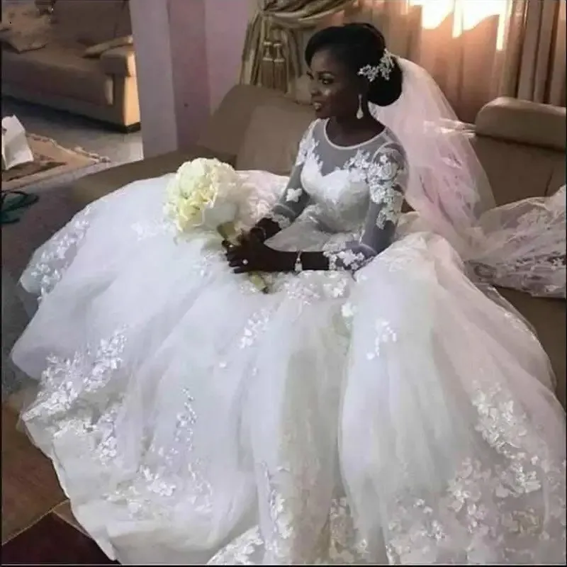 

Vestidos De Novia 3/4 Sleeve Wedding Dress 2019 Ball Gown White Lace Appliques Africa Vintage Wedding Dresses Wedding Gown