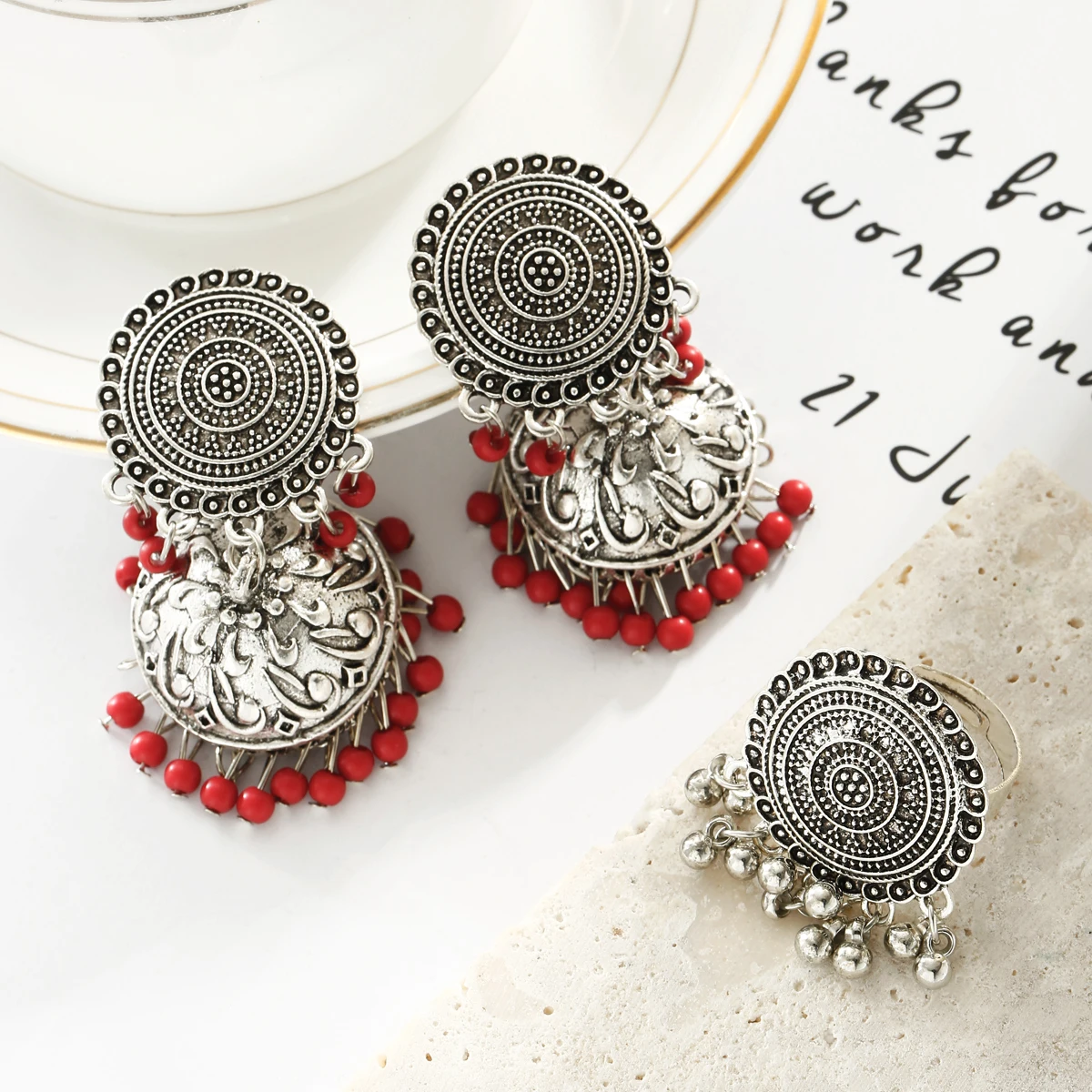 

Vintage Red Beads Women Rings Earring Indian Jewelry Engraved Flower Pattern Retro Party Female Pearl Tassel Finger Jewelry