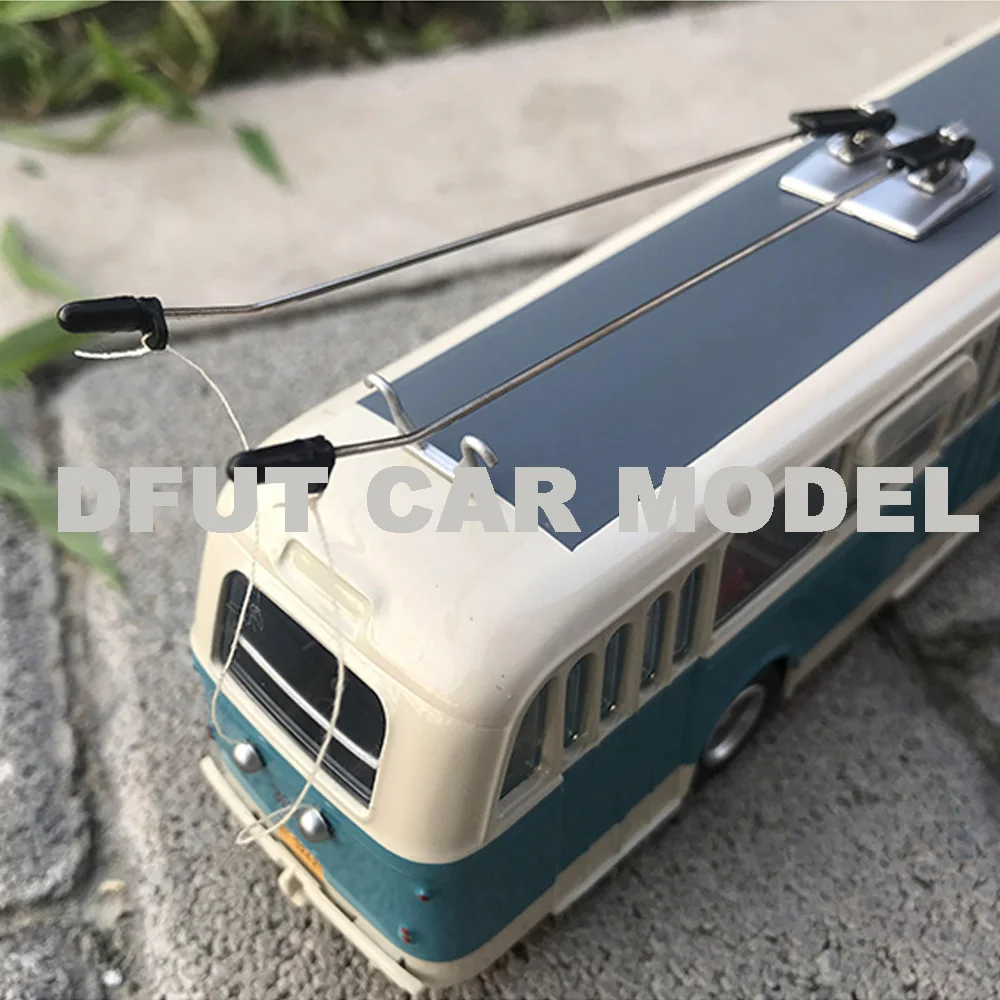 Модель автомобиля из литого металлического сплава в масштабе 1:64 8TR модель