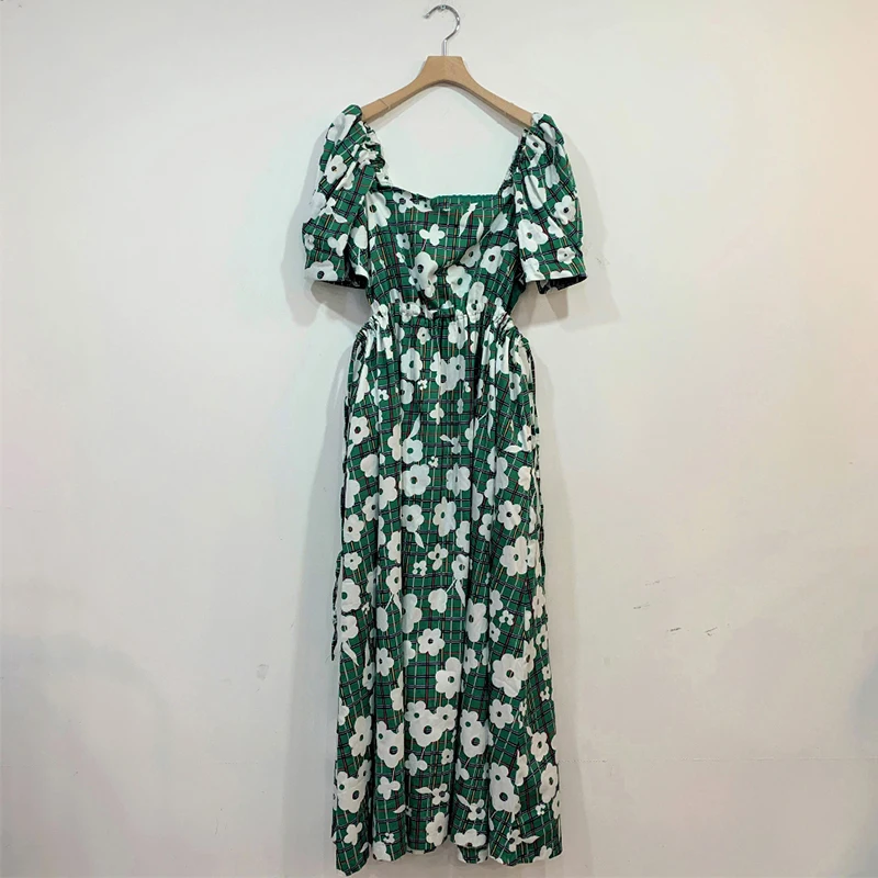 

VICONE South Korea Ins Flowers Recipients Explicit Tall yao chou sheng Hollow Design Puff Sleeve Big Type Dress Women