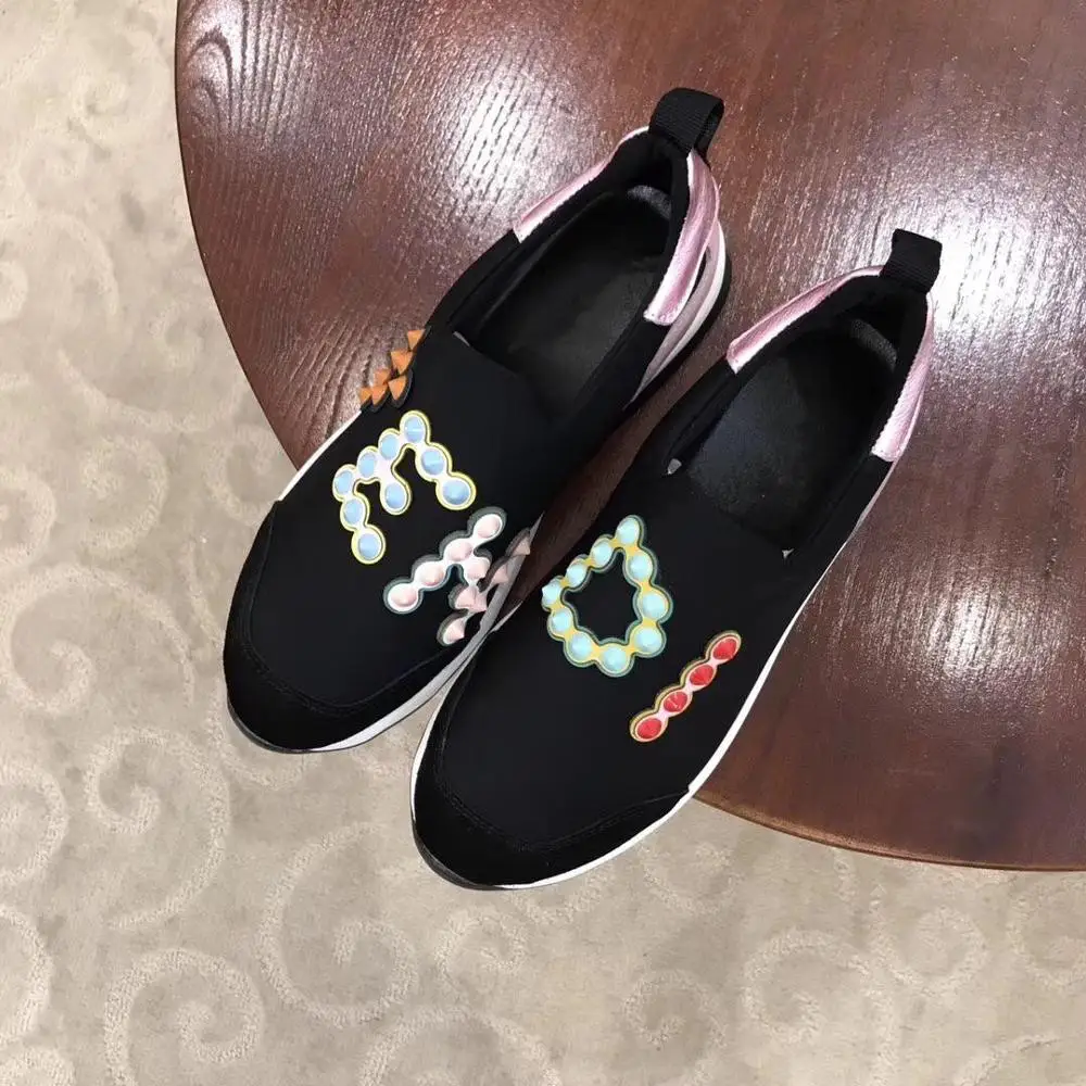 Лидер продаж женская обувь на плоской подошве с заклепками из эластичной ткани