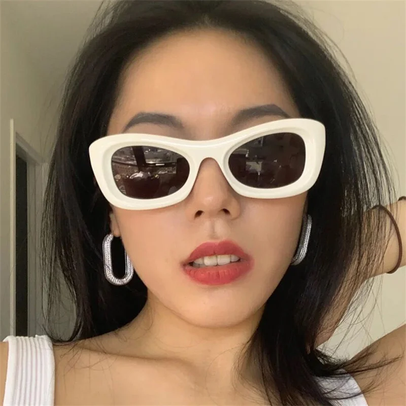 

2021 New Unisex Rectangle Vintage White Sunglasses Fashion Design Retro Sun Glasses Female Lady Eyeglass Cat Eye Casual Goggles