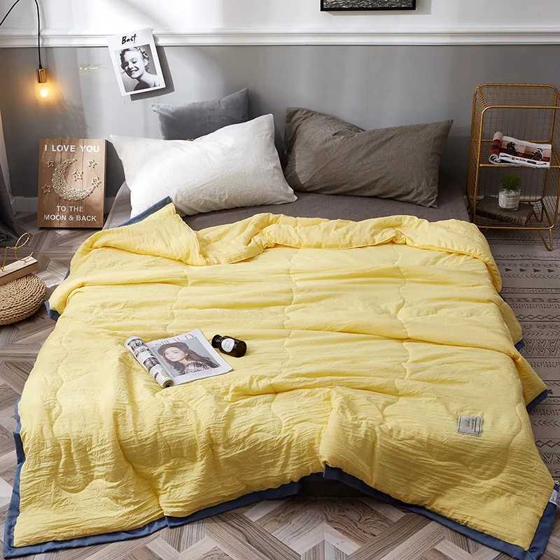 

Fashion Bedding Summer Quilt Comfortable and Breathable Spring and Autumn Solid Color Thin Blanket Washable Warm Comforters Core