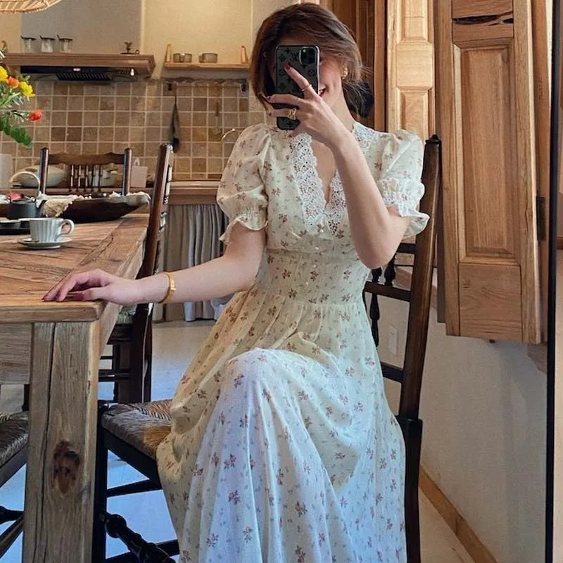 

2021 Vintage Floral For Women Dress Korean Elegant Lace Chiffon Party Puff Sleeve V-Neck Fairy Midi Dress Summer Female Dresses