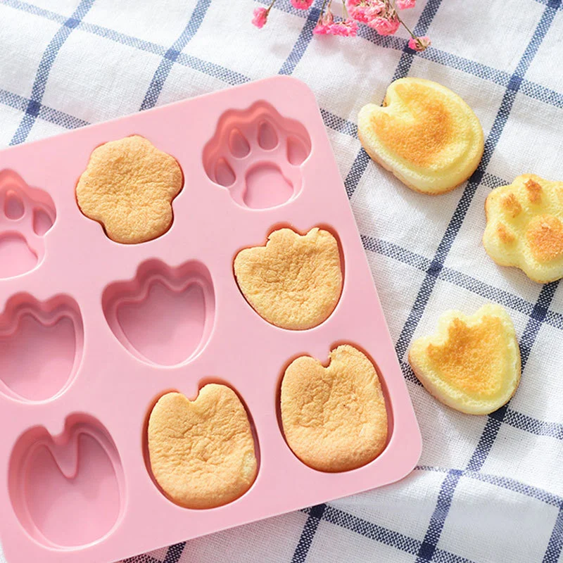 

9 Holes Foot-shaped Silicone Cake Baking Mold Handmade Soap Chocolate Fudge Mold Bear Paw and Duck Paw Pastry DIY Mold