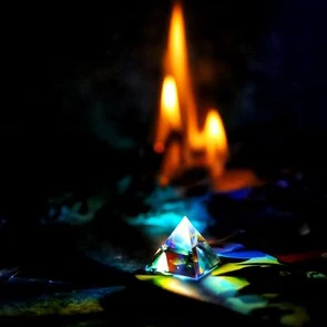 100mm Crystal Pyramid Rainbow-Prism Optical Glass Egyptian Prism Rainbow Science Ornaments | Инструменты