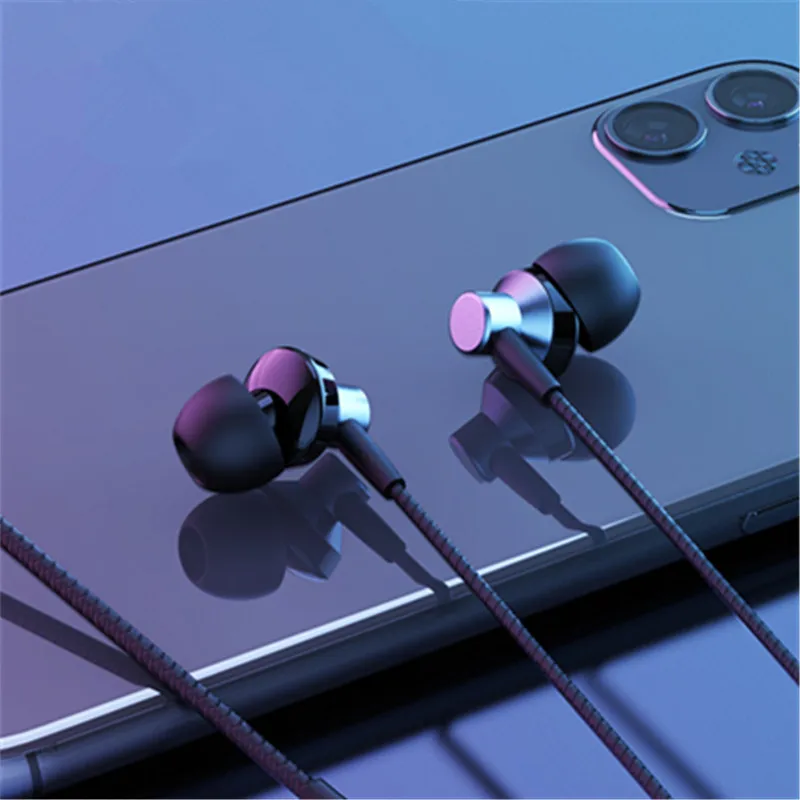 

Earbuds with Microphone Noise Isolating Bass 3.5mm Interface For iPhone Android Smartphones iPad MP3 Players