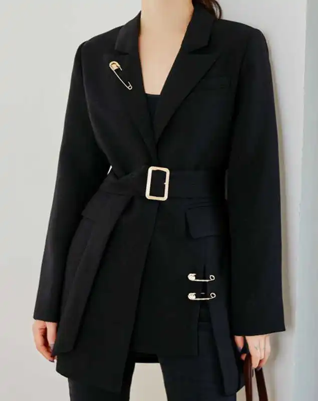

LANMREM 2021 New Blazer Fashion Women Notched Collar Full Sleeves Suit Coat With Belts Single Button Black Jacket WK1950
