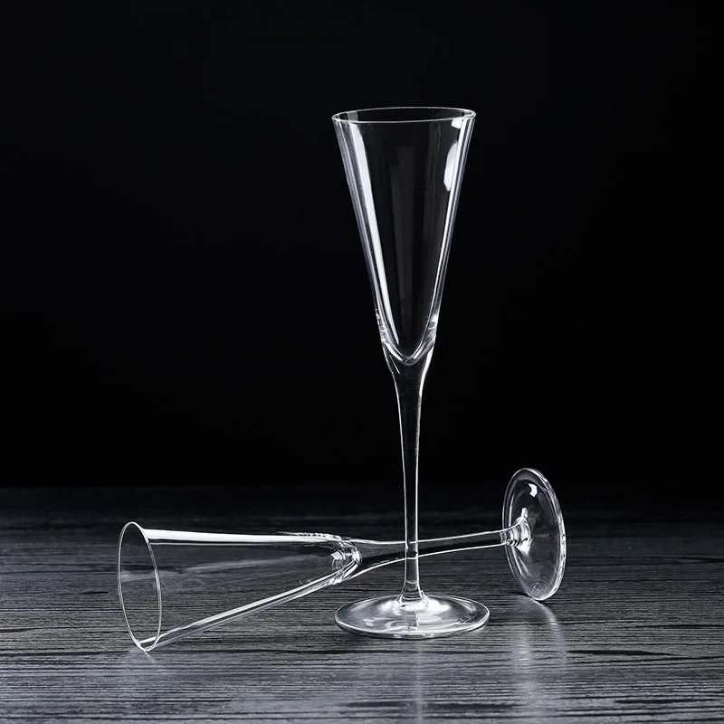 

2Pcs Champagne Glasses Lead-free V-shaped Martini Cocktail Champagne Flutes Glass Cup Bar Wedding Party Wine Glass Drinkware