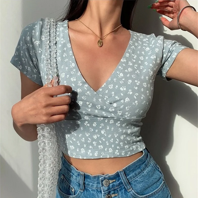

2021 Summer Floral Print Crop Top Cute Korean Style Sexy V Neck Short Sleeve Blouse White Chiffon Plus Size Clothing for Women