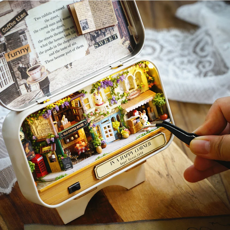 

Hand-Assembled Mini Villa Model DIY Doll House Miniature Landscape Box with Warm LED Light For Kids Christmas Gift