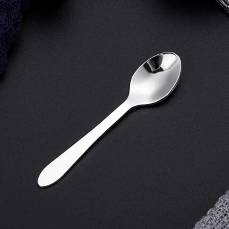 Silver 1 шт. Горячая чайная ложка из нержавеющей стали для торта, фруктовые ложки для десерта, маленькие кофейные ложки, золотые десертные инструменты для закусок, столовая посуда - Цвет: Silver