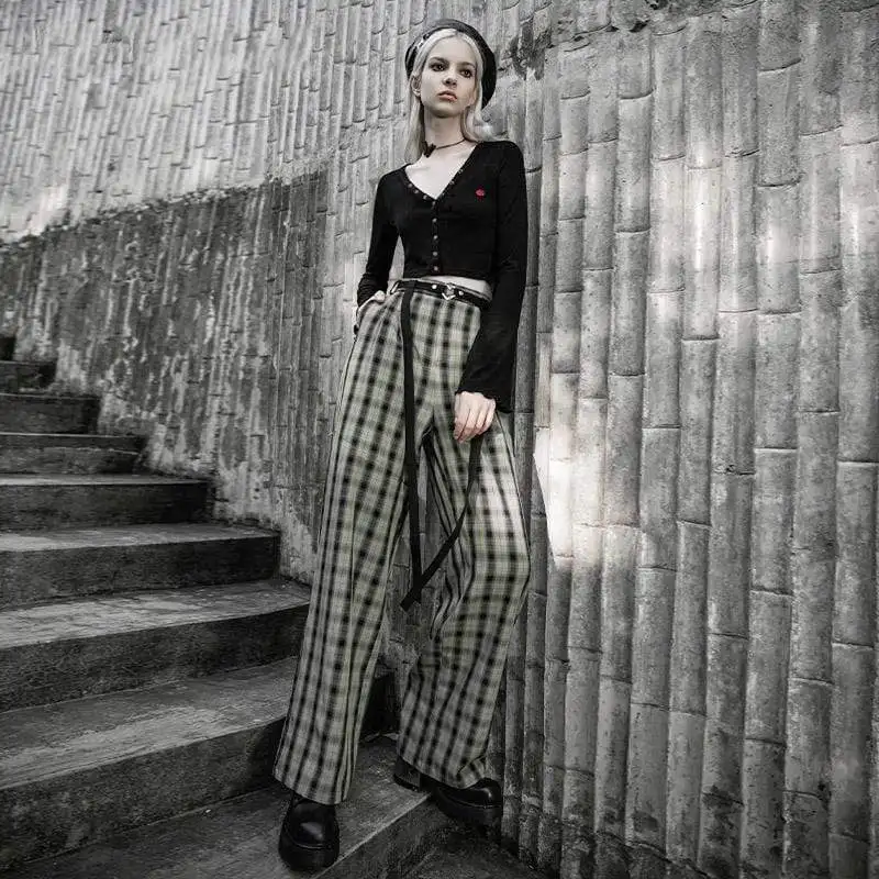 Женский кардиган на пуговицах в стиле панк с вышитыми розами и расклешенными