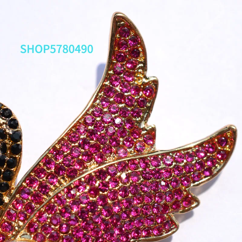 Брошь женская из металлического сплава с жемчугом в форме лебедя | Украшения и