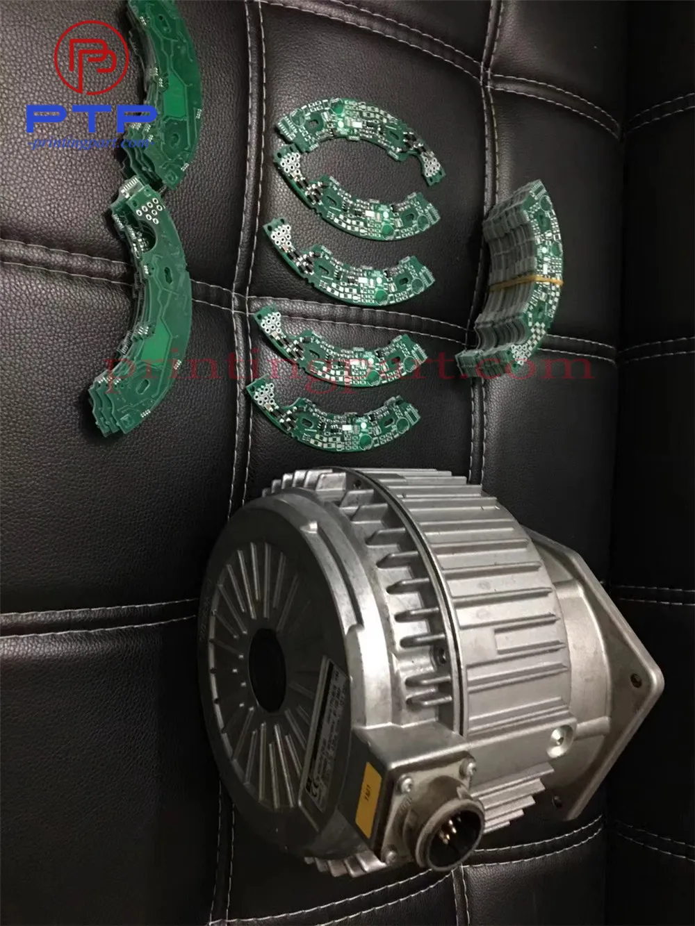 61.105.3943 61.105.1943 61.105.2943 61.105.3944 F2.105.1062/02 61.198.1243A Heidelberg CD102 XL105 демпфирующий роликовый