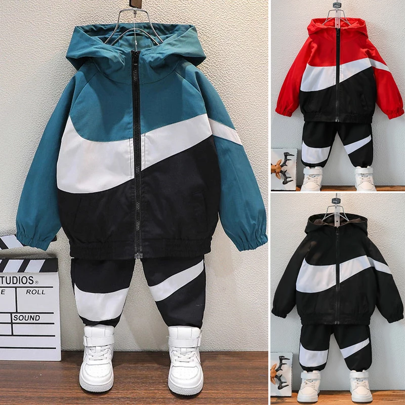 

Комплект одежды для маленьких мальчиков, Новинка весна-осень 2021, модная детская одежда, куртка с капюшоном в стиле пэчворк, штаны, спортивны...
