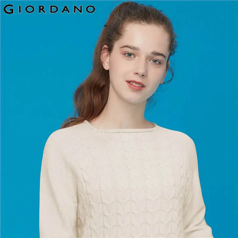 Свитер женский трикотажный в рубчик с круглым вырезом однотонный 05359625 | Женская