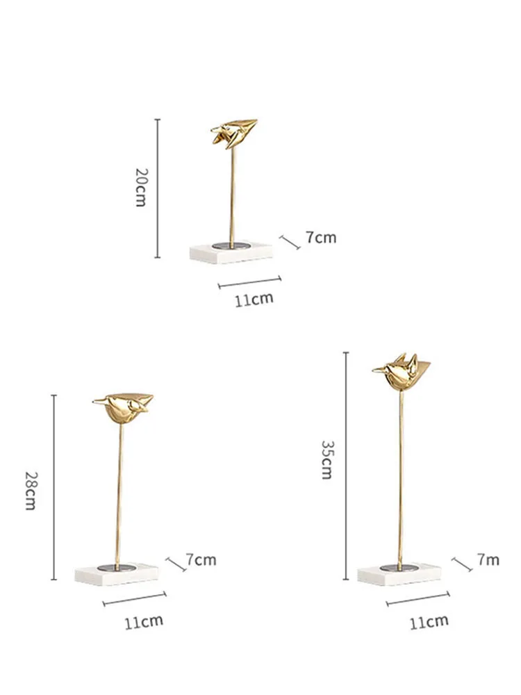 

Pure Copper Birdie Statue Simple Ornaments Golden Bird Statuette Desk Decor Imitation Marble Base Crafts Modern Home Decoration