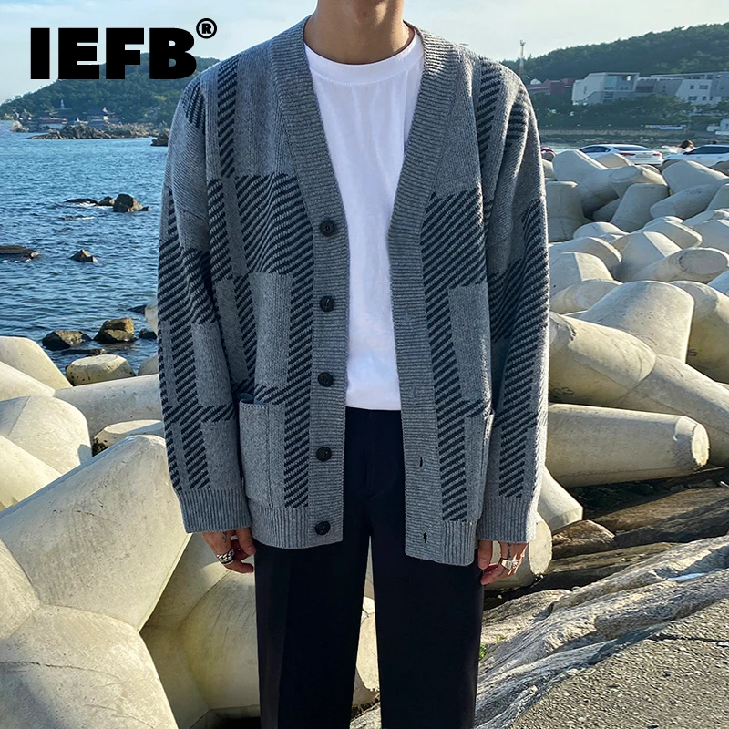

Мужской вязаный кардиган в клетку IEFB, свободный однобортный свитер с V-образным вырезом и длинным рукавом, Осень-зима 2021