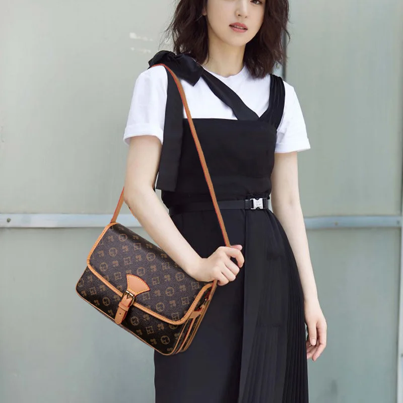 

2021 New bag for women Shoulder Messenger Bag Women's Bag Fashion Printing Cambridge Satchel Retro Luxury Poker Pattern Design