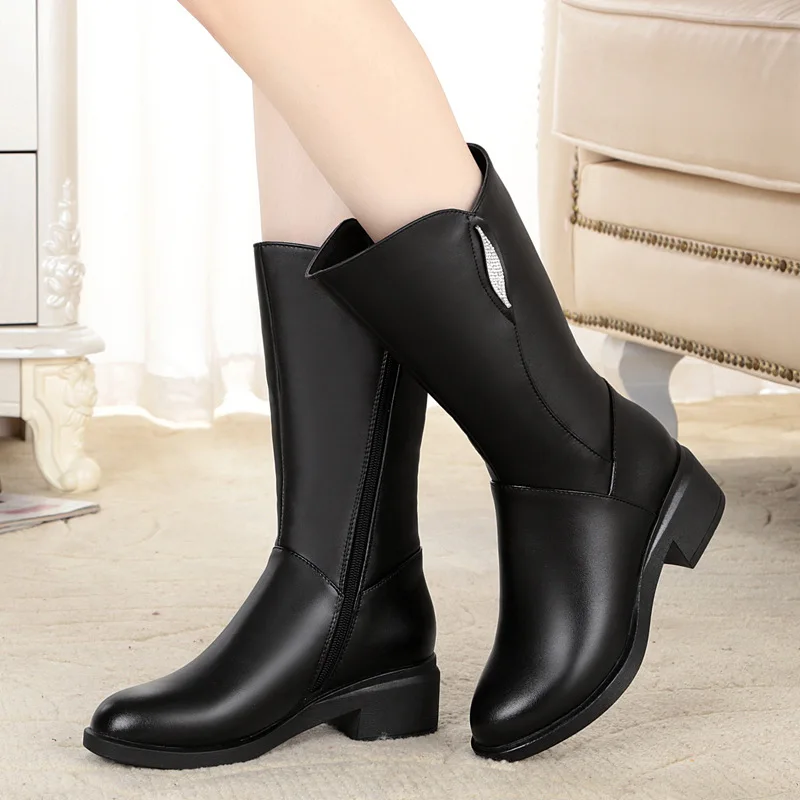 Ботинки женские кожаные на натуральной шерсти с круглым носком зимние теплые