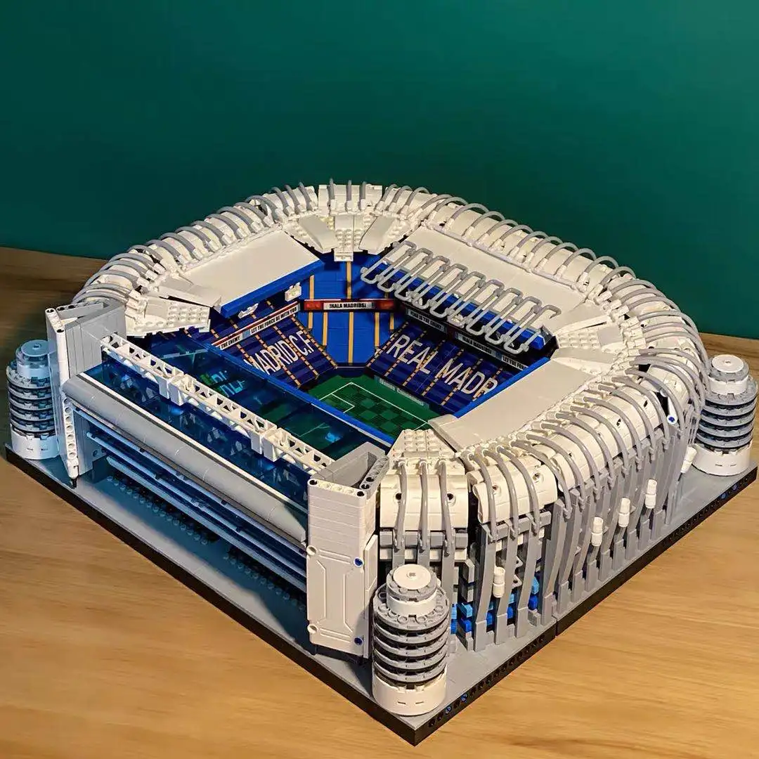 

Santiago Bernabeu Stadium Real Madrid World Football Stadium Soccer Playground Building Blocks Bricks Toys Kids Gifts 4750PCS