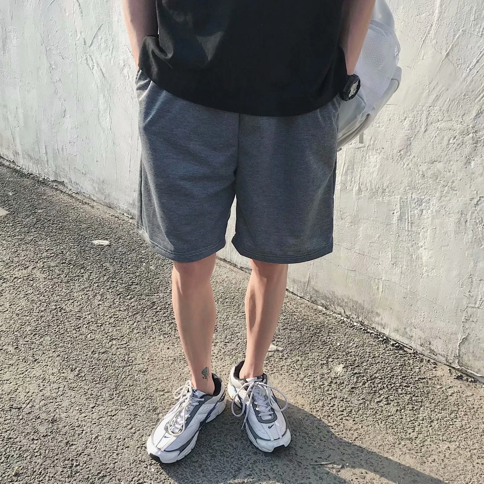 

High Quality Man Solid Korean Fashion Shorts Brand Men's Loose Knee Length Harajuku Shorts Male Summer Oversize Pants 5XL