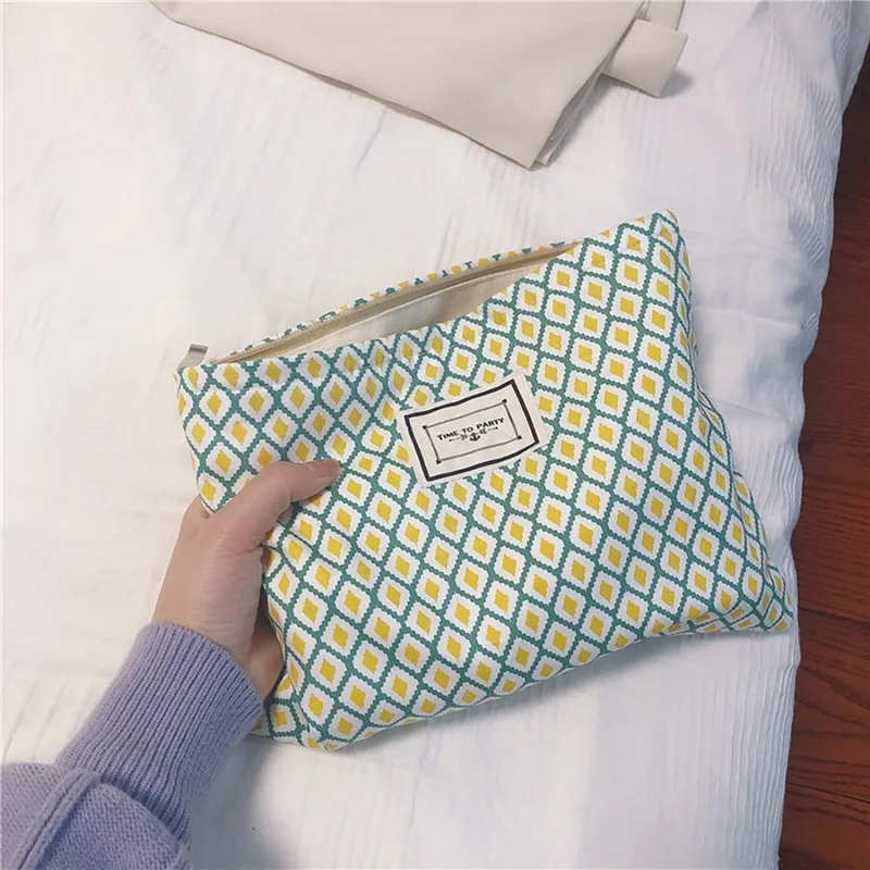 

Floral Cosmetic Bag Travel Toiletry Wash Bag Cotton Fabric Make Up Organizer Necesserie Clutch Bag Women Beauty Storage Case