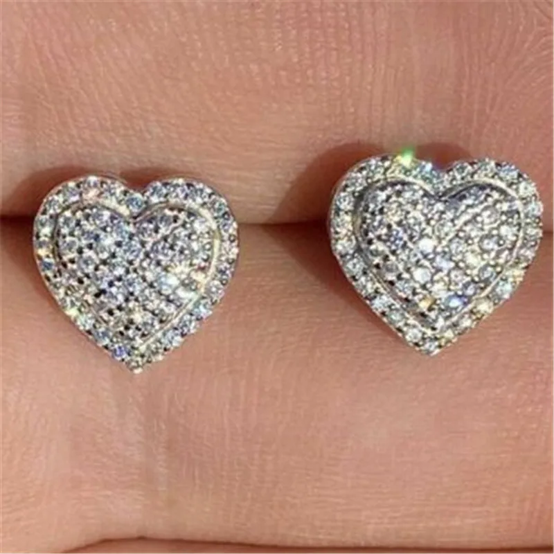 

Classic Design Dazzling Heart Stud Earrings for Women High Quality Romantic Female Accessories Timeless Sterling Silver Jewelry