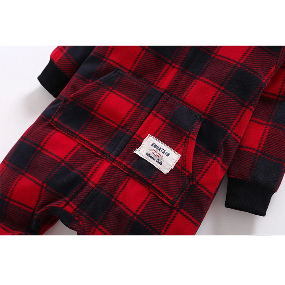 Осенне зимний комбинезон в клетку с длинными рукавами и капюшоном для маленьких