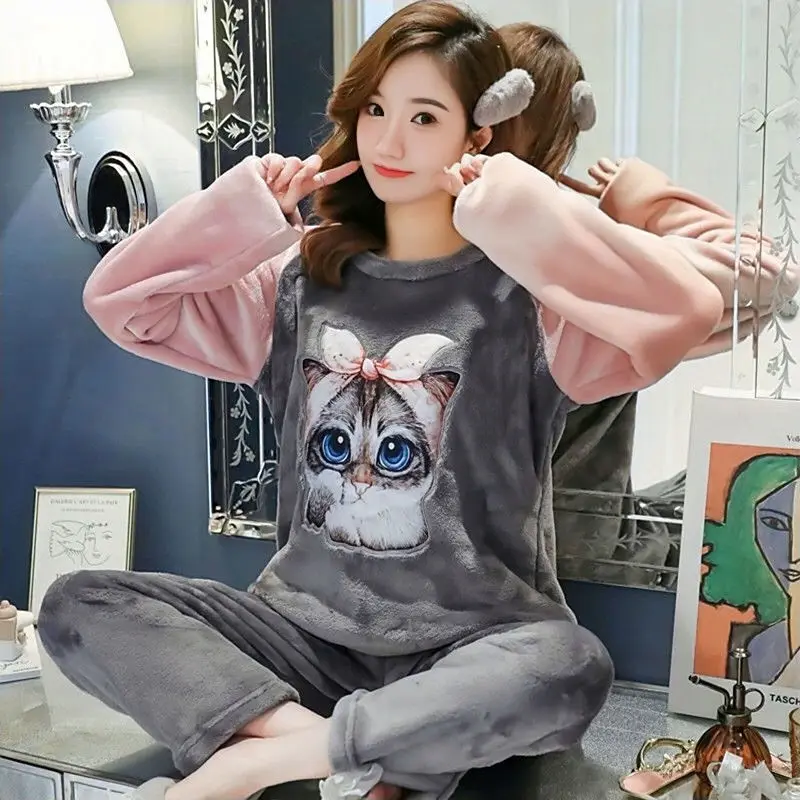 

Autumn Winter Flannel Fleece Warm Pajama Set Home Wear For Women Nightwear Thick Coral Velvet Pyjama Femme Sexy Night Suit