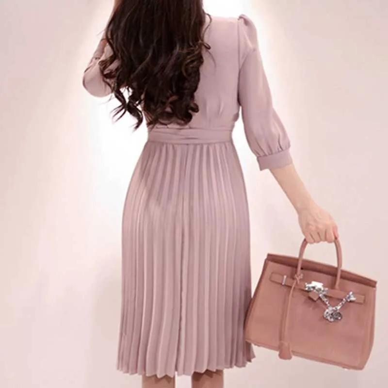 

Women Dress 2019 Autumn New Notched Neck Pleated Dress Draped Lace Up Bow A-line Dresses OL Elegant Work Wear Business Vestidos