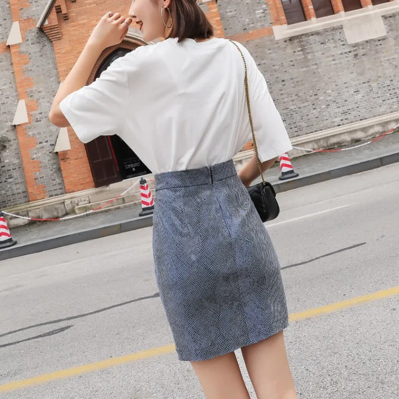 

Ladies 2021 Summer Sexy Elastic Wrap High Waist Skirts Women Fashion Sashes Snake Pattern Genuine Leather Straight Skinny Skirt