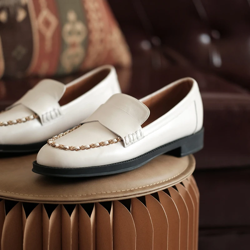 

Women's genuine leather chain decoration slip-on flats loafers leisure soft comfortable moccasins round toe daily shoes women