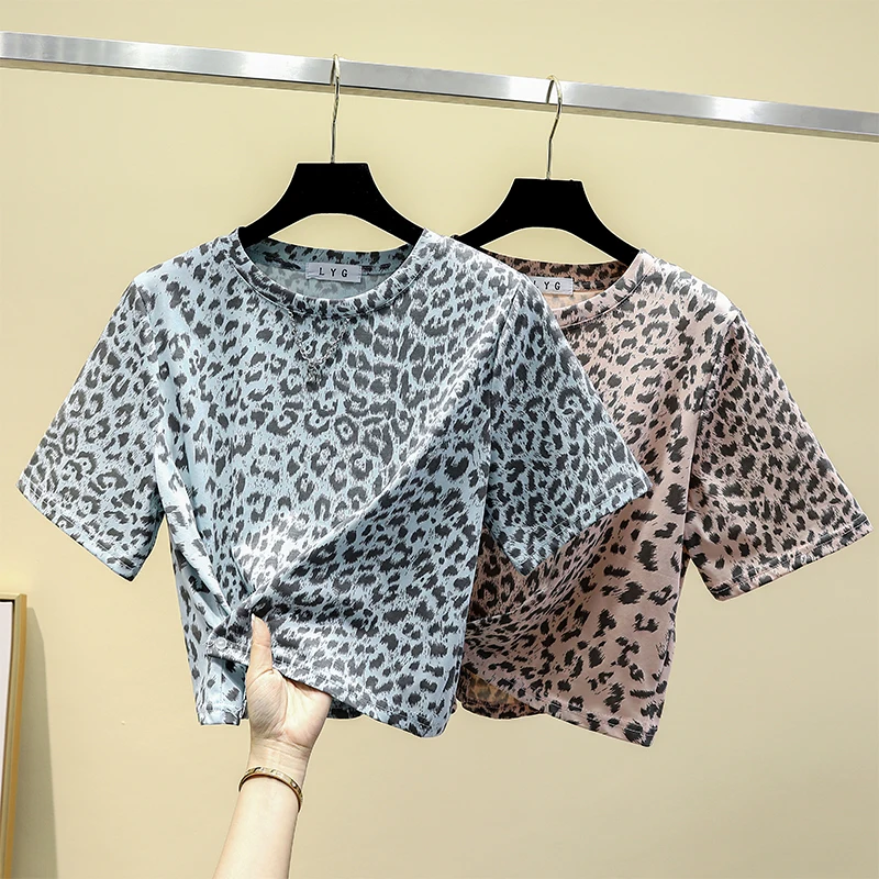 

EHQAXIN 2021 Summer Ladies Fashion Leopard Print T-Shirt Cotton Round Neck Short-Sleeved Loose Buttoned Blouse Women S-XL