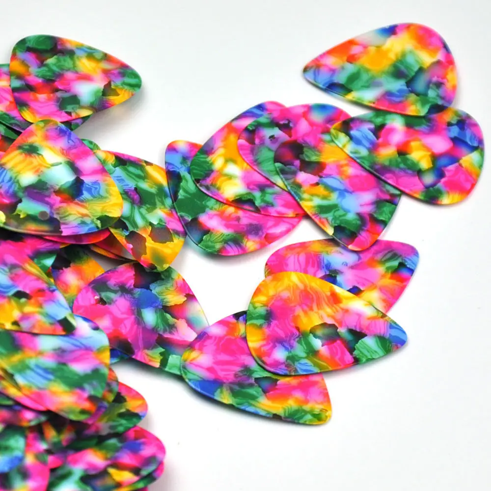 Много 100 шт Средний 0 71 мм галстук краситель целлулоидный медиатор Plectrums 2