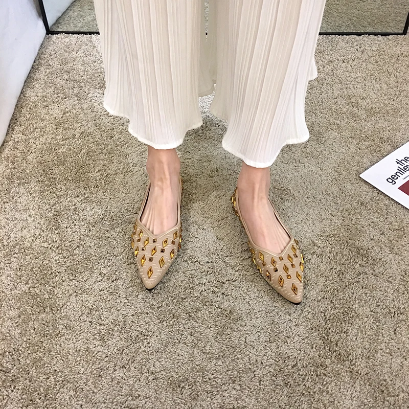 

Women's shoes pointed toe shoes 2020 new spring rivets flat shoes
