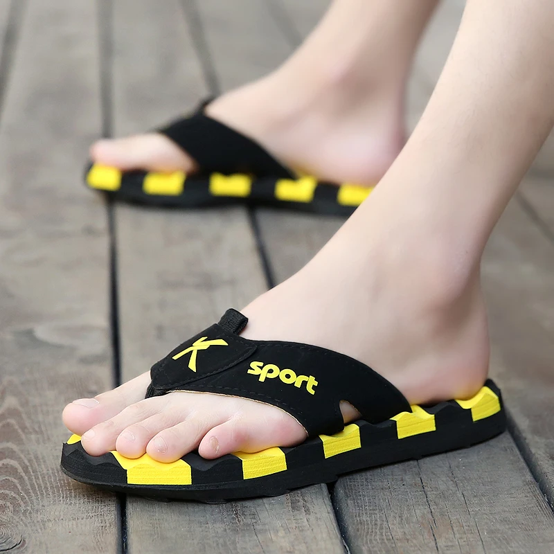 Нескользящие уличные сандалии в Корейском стиле Мужские и тапочки на резиновой