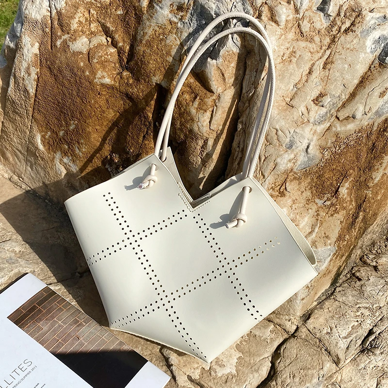 

Senior niche design bag women's summer 2021 new fashion portable shoulder bag versatile underarm Tote Bag