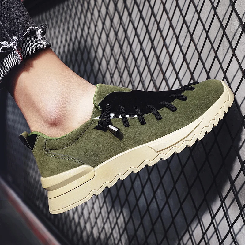 Light Skateboarding Shoes Comfortable Casual Men's Sneaker Breathable Non-slip Wear-resistant Outdoor Walking Men Sport Shoes