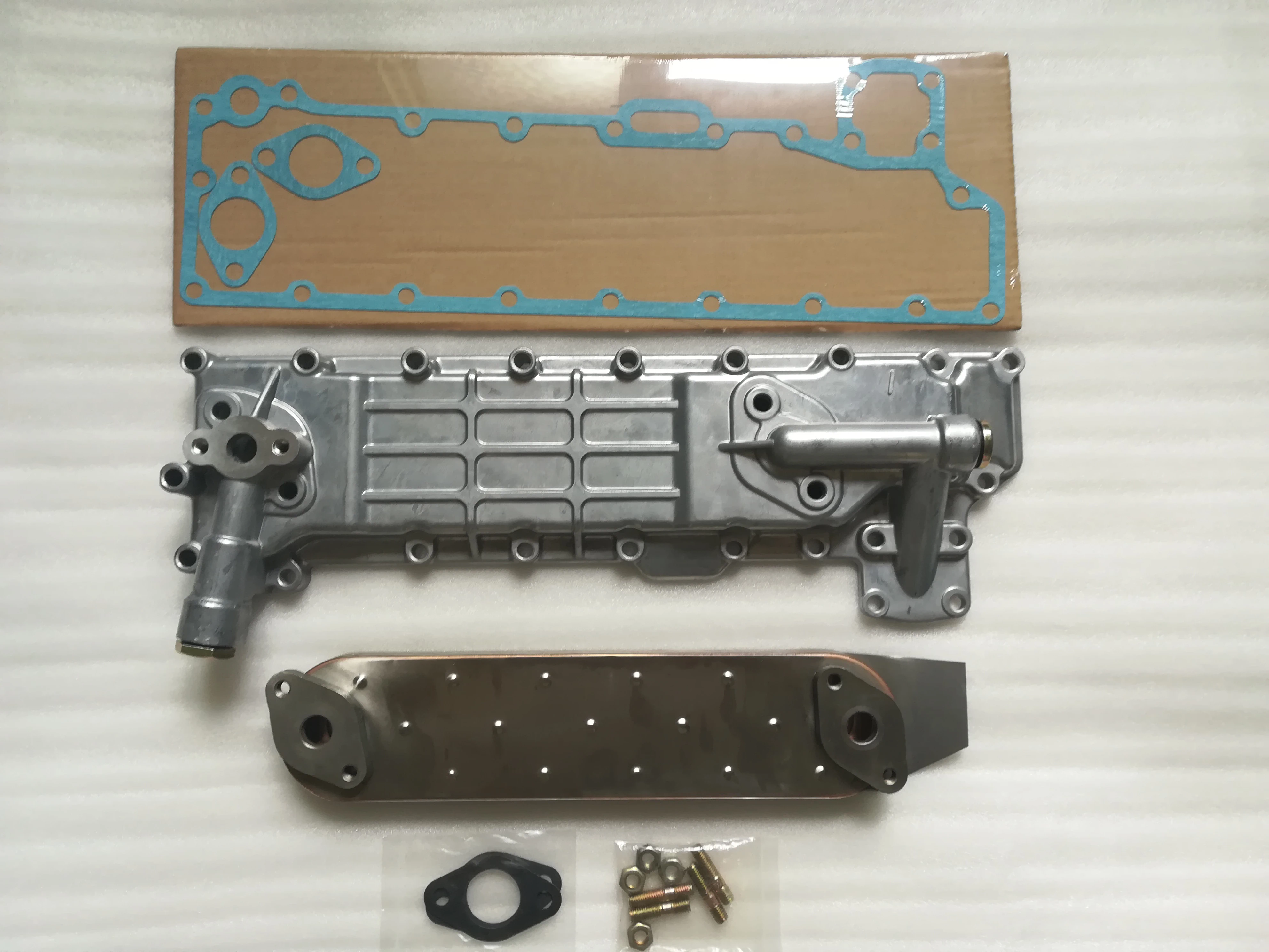 Free Shipping 4BG1 Engine Oil Cooler Assy(Oil Cool Cover+Oil Core+Gasket) For Isuzu Hitac Excavator EX100 EX120-5 |