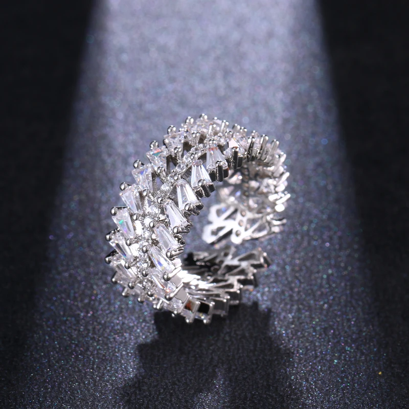 Женское регулируемое кольцо Bettyue очаровательное из кубического циркония три