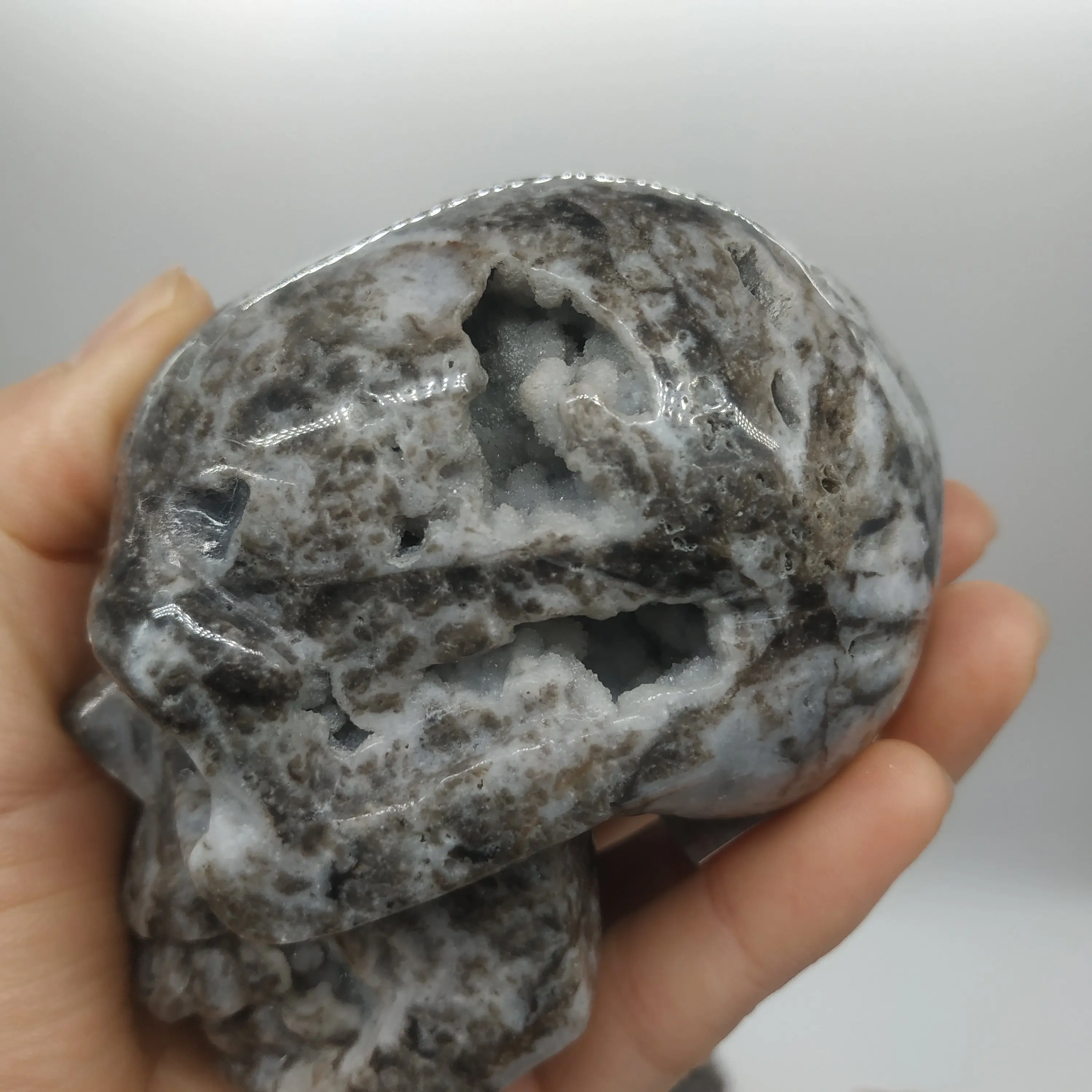 

Rare Natural Mountain Thousand Layer Of Rock SkullsQuartz Crystal skull Healing Stone
